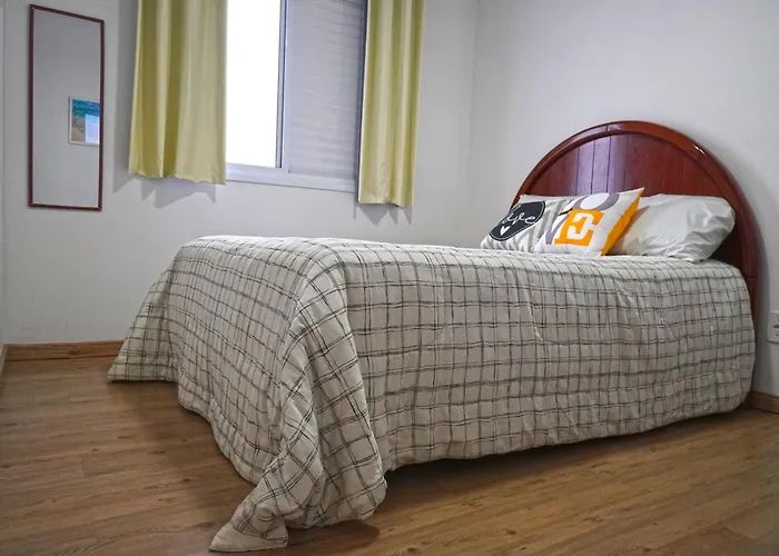 Martinica24D -Apartamento Confortavel A 850M Da Praia Da Martim De Sa - Vaga De Garagem, Wi-Fi